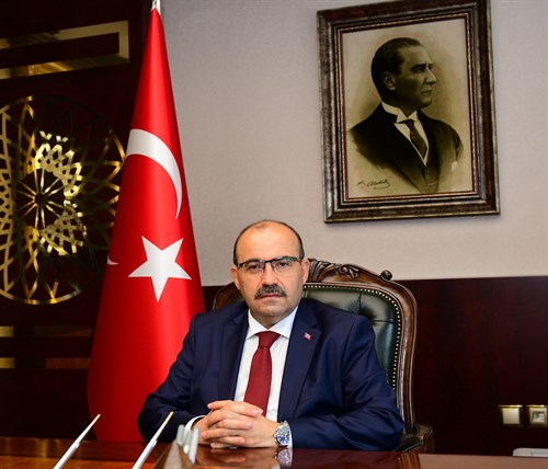 VALİ USTAOĞLU, GAZİ MUSTAFA KEMAL ATATÜRK'ÜN VEFATININ 82. YILI DOLAYISIYLA MESAJ YAYIMLADI