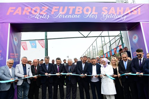 Trabzon’da Tadilat ve Onarım İşlemleri Tamamlanan Faroz Futbol Sahası Törenle Hizmete Açıldı