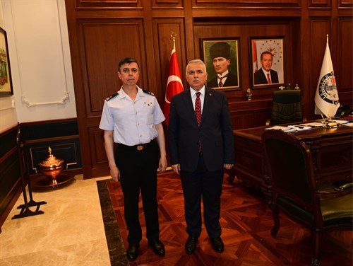  İl Jandarma Komutanı  Tuğgeneral Mustafa Erdem Vali Aziz Yıldırım'ı Ziyaret Etti