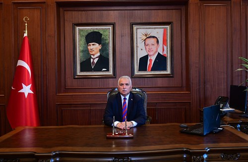 Trabzon Valisi Aziz Yıldırım’ın Yaşlılar Haftası Mesajı